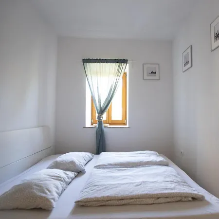 Lucia Apartment